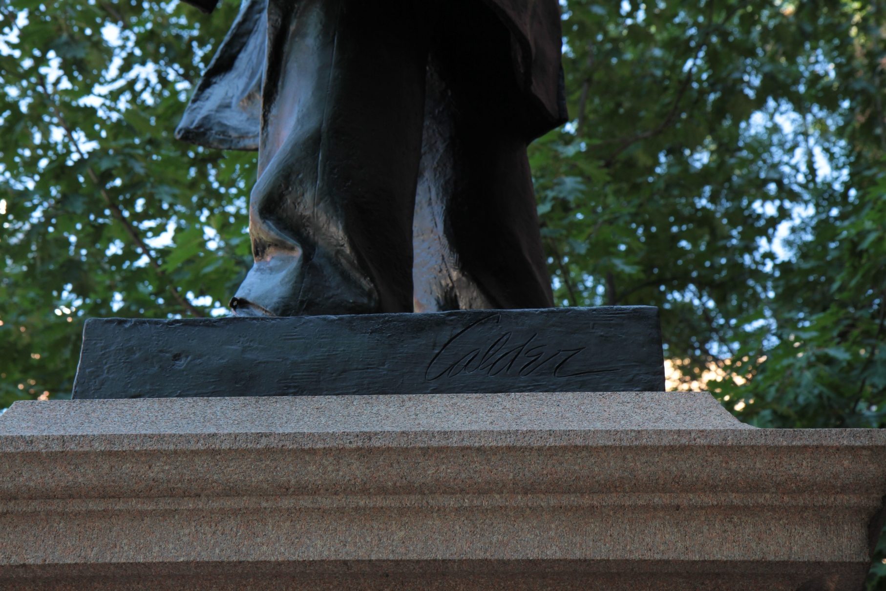 Samuel David Gross monument, Jefferson Medical School, Philadelphia - 06.JPG